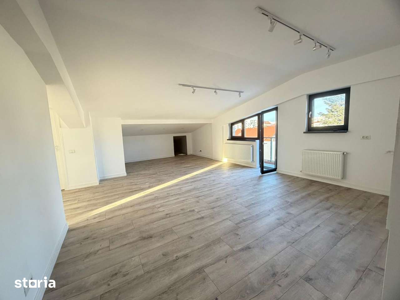 Apartament 3 camere direct proprietar,nelocuit bloc nou + loc parcare - Imagine principală: 3/14