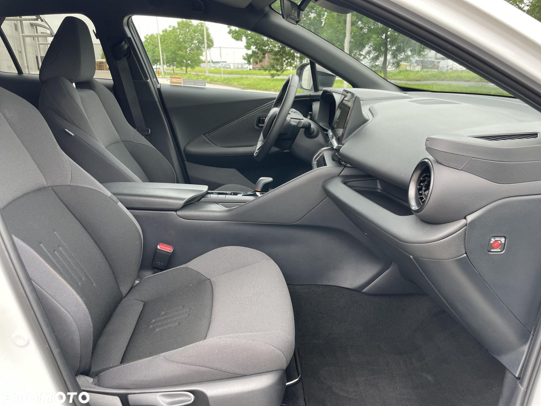 Toyota C-HR - 9