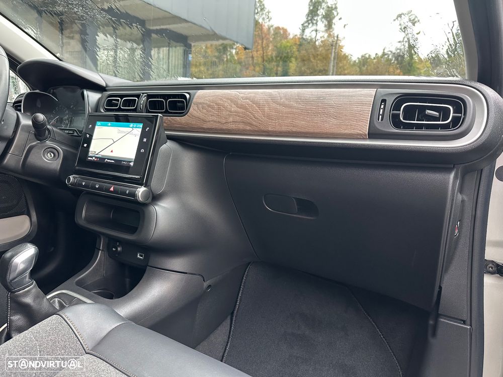 Citroën C3 1.2 PureTech Shine - 15