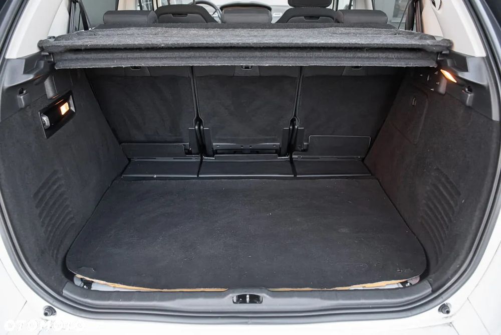 Citroën C4 Picasso 1.6 e-HDi FAP EGS6 Exclusive - 24