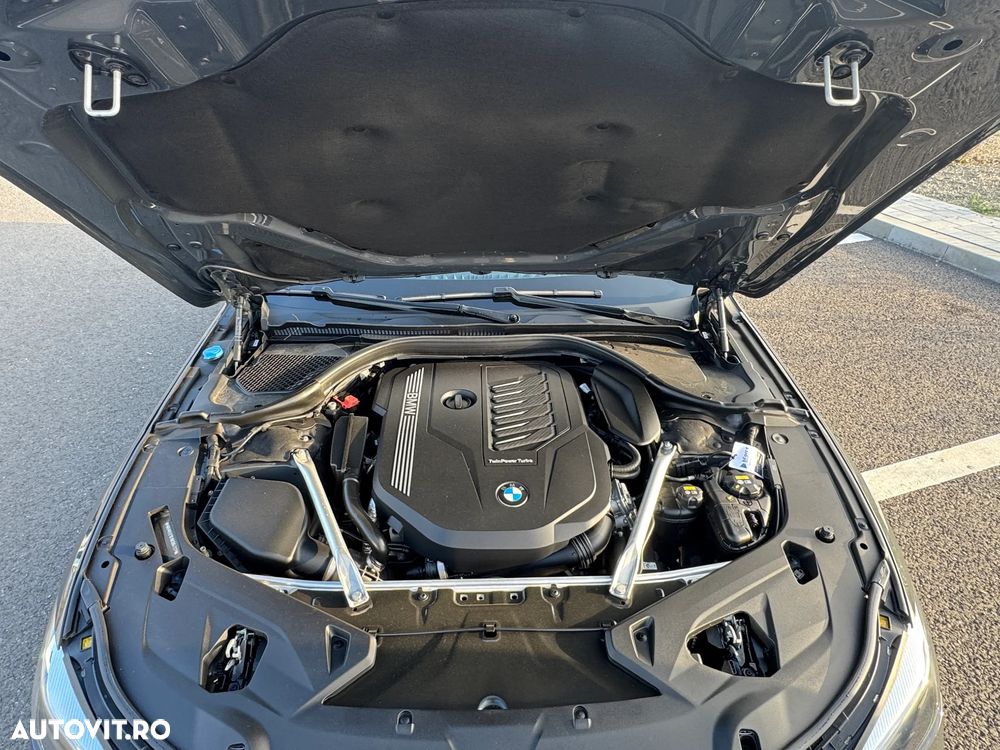 BMW Seria 8 840i Gran Coupe - 16