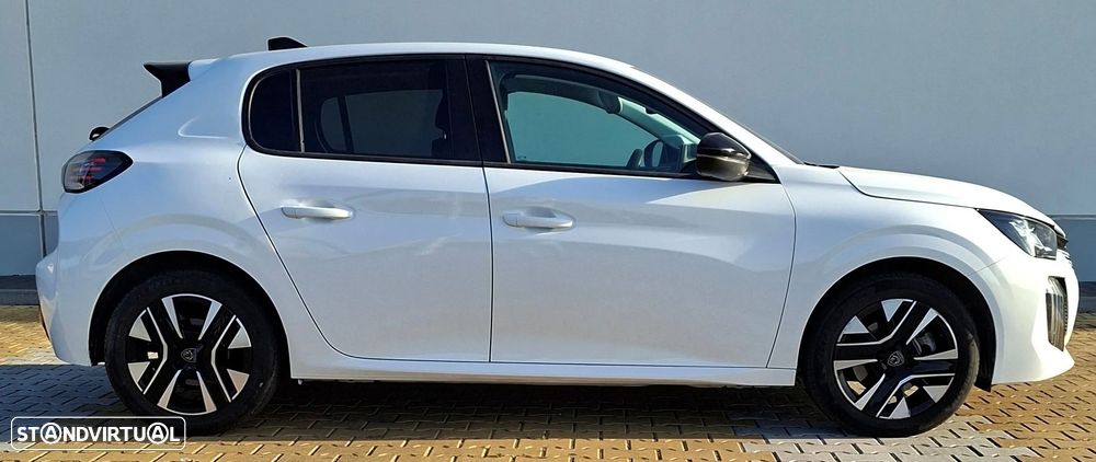 Peugeot 208 - 21