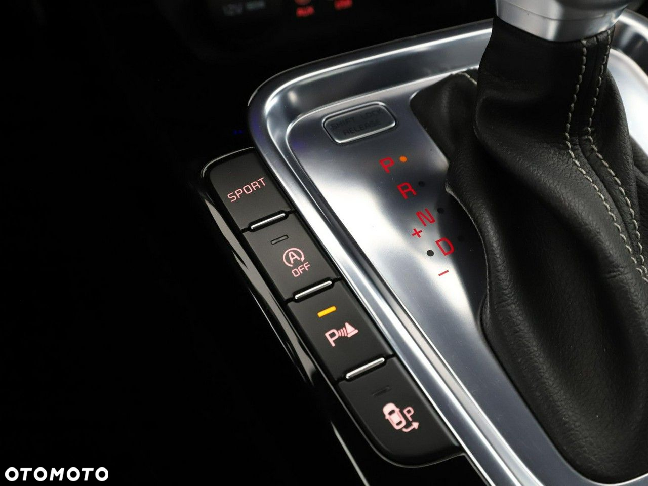 Kia ProCeed 1.4 T-GDI GT Line DCT - 29
