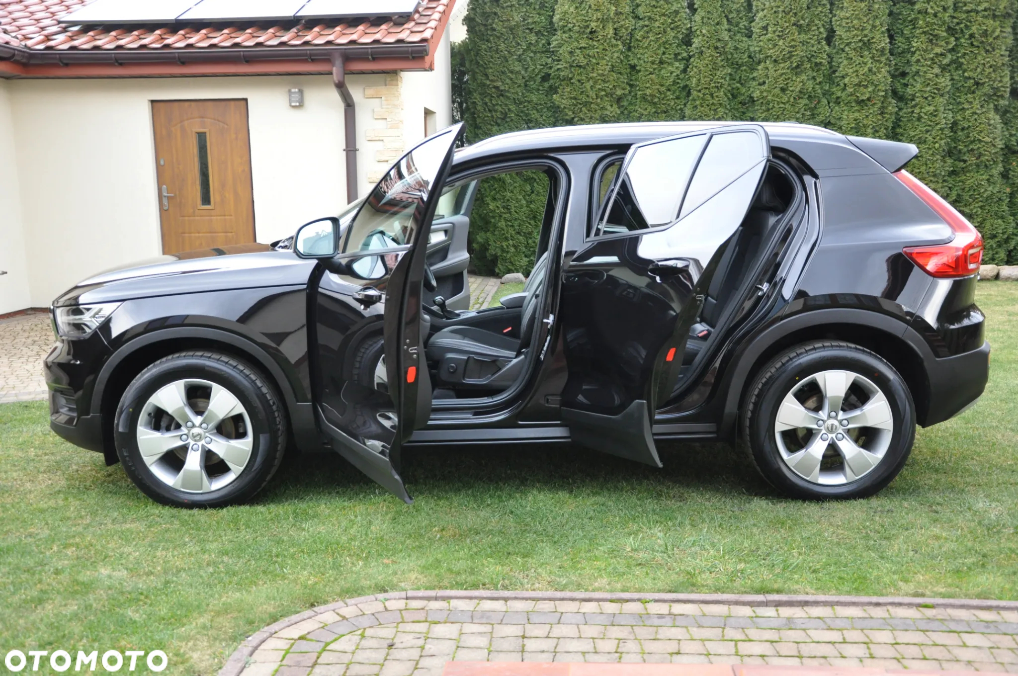 Volvo XC 40 T3 Momentum - 12