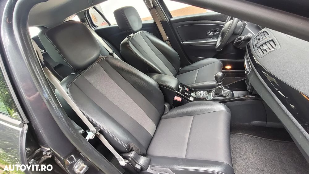Renault Megane ENERGY dCi 110 Start & Stop Bose Edition - 12