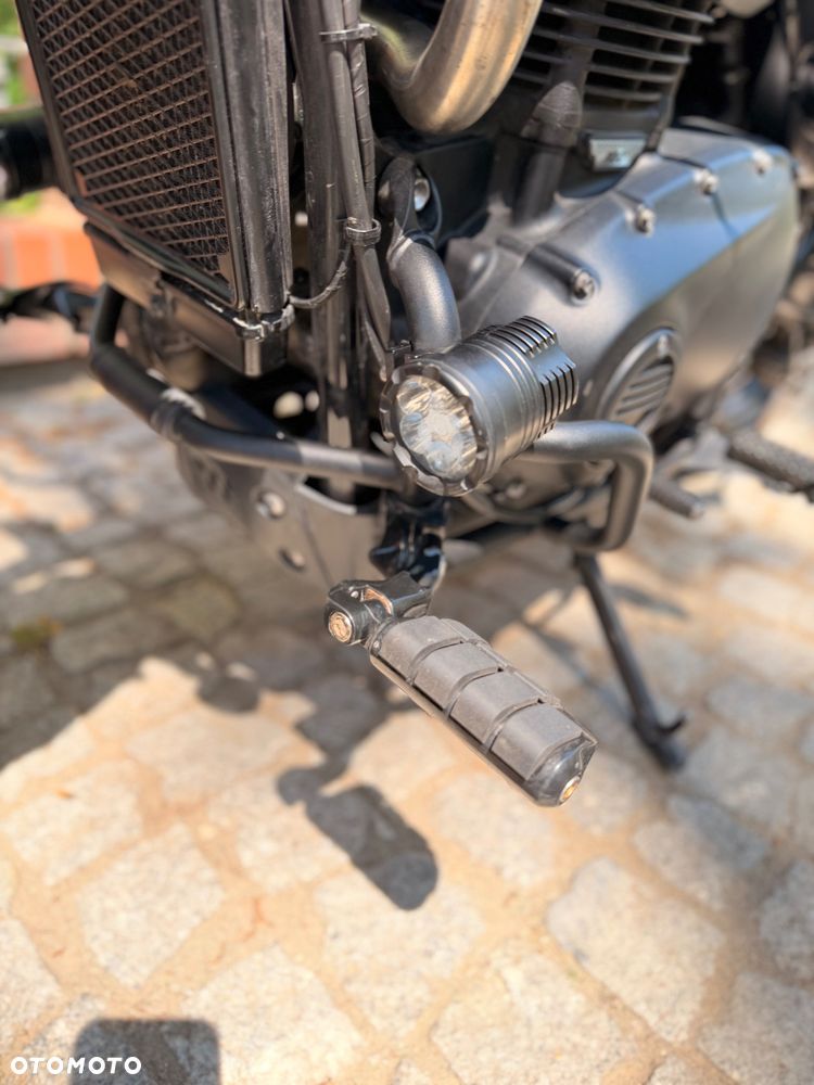 Triumph Scrambler - 3