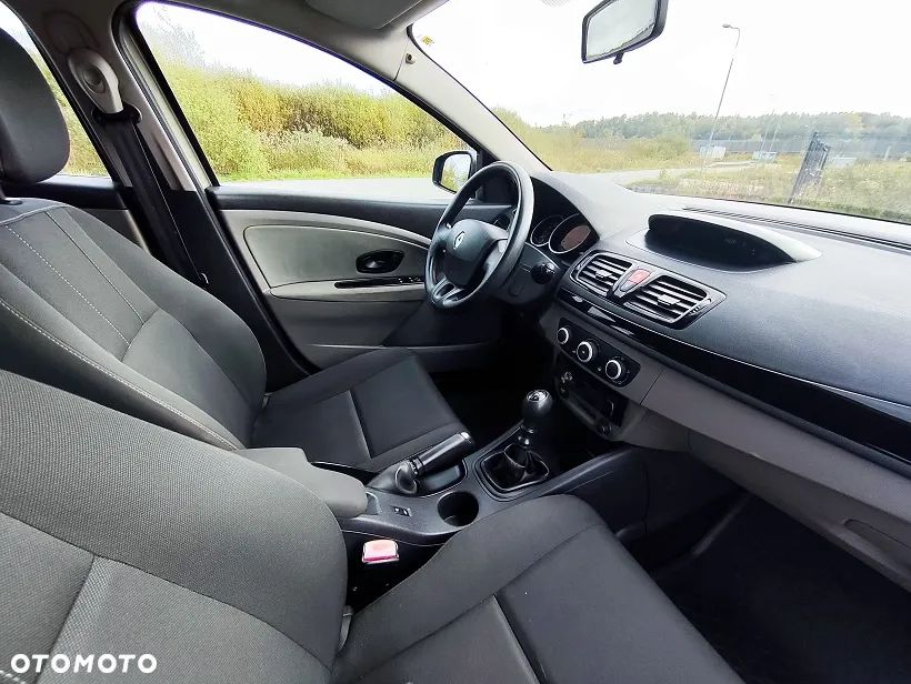 Renault Megane 1.6 16V Authentique - 9