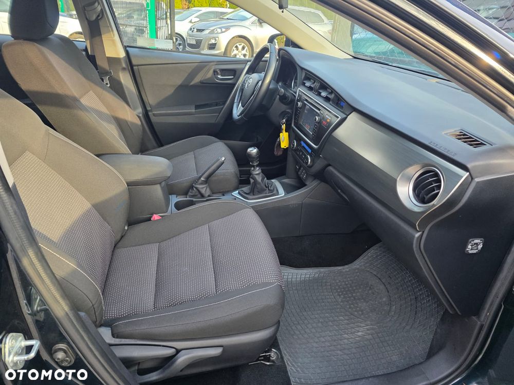 Toyota Auris 1.6 Comfort - 19