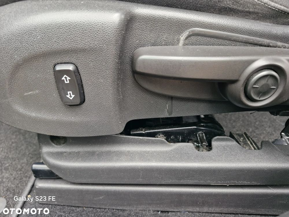 Opel Crossland X 1.6 CDTI Enjoy - 23