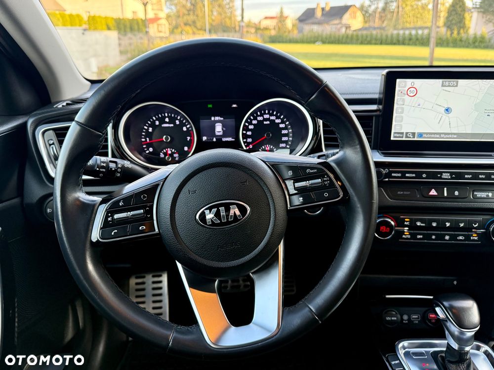 Kia Ceed 1.4 T-GDI DCT OPF Platinum Edition - 24