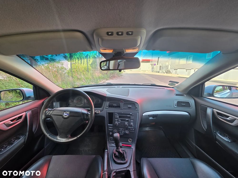Volvo S60 2.4 Premium - 11