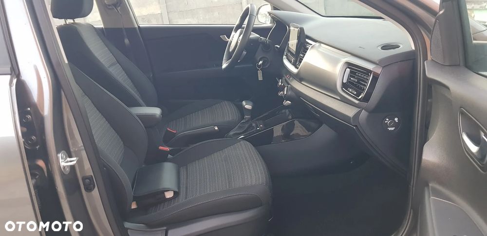 Kia Stonic 1.0 T-GDI 100 OPF DCT7 Vision - 28