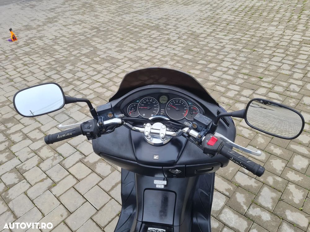 Honda Forza 350 - 5