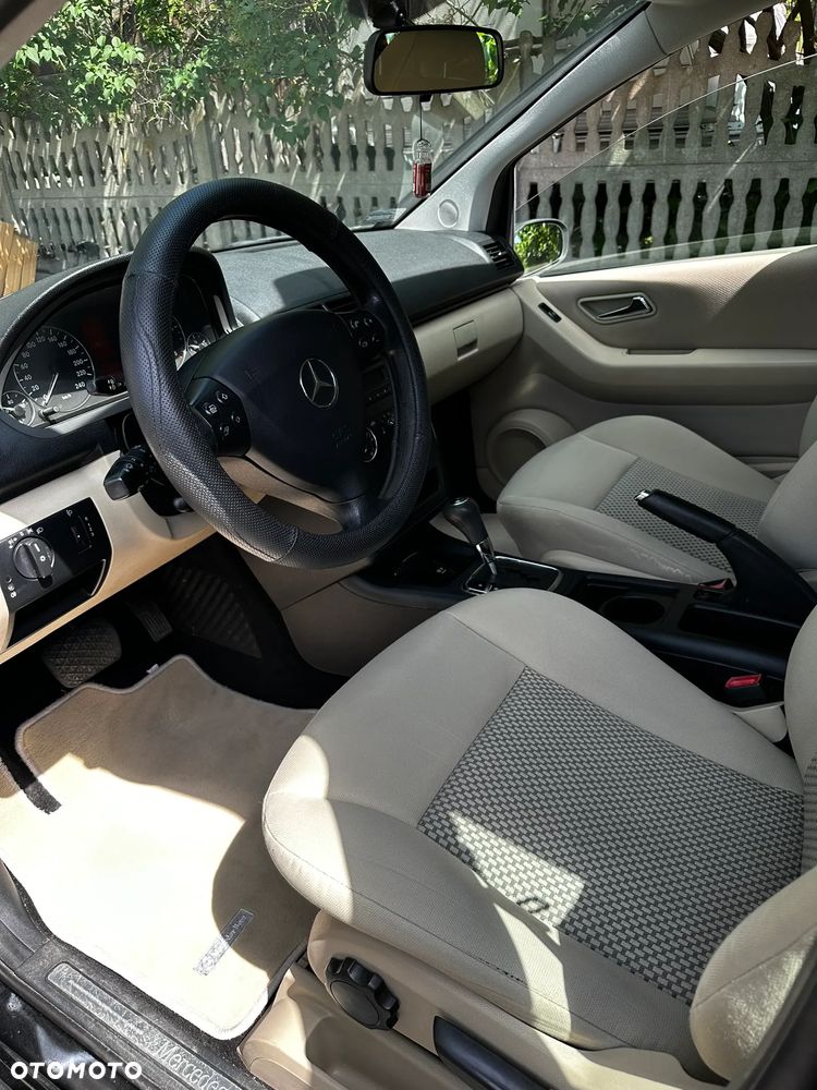 Mercedes-Benz Klasa A 180 CDI Autotronic Classic - 20