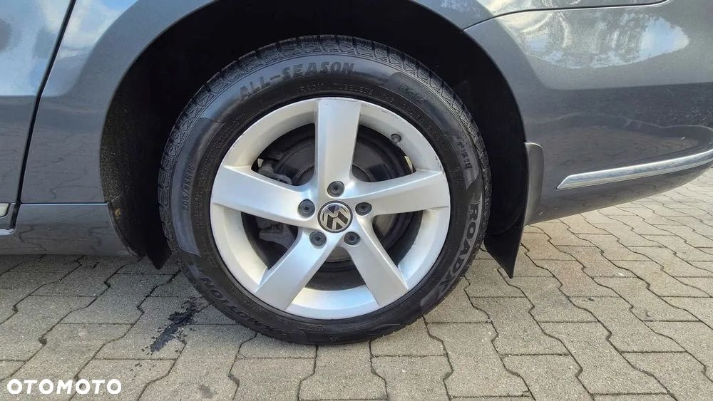 Volkswagen Passat - 10
