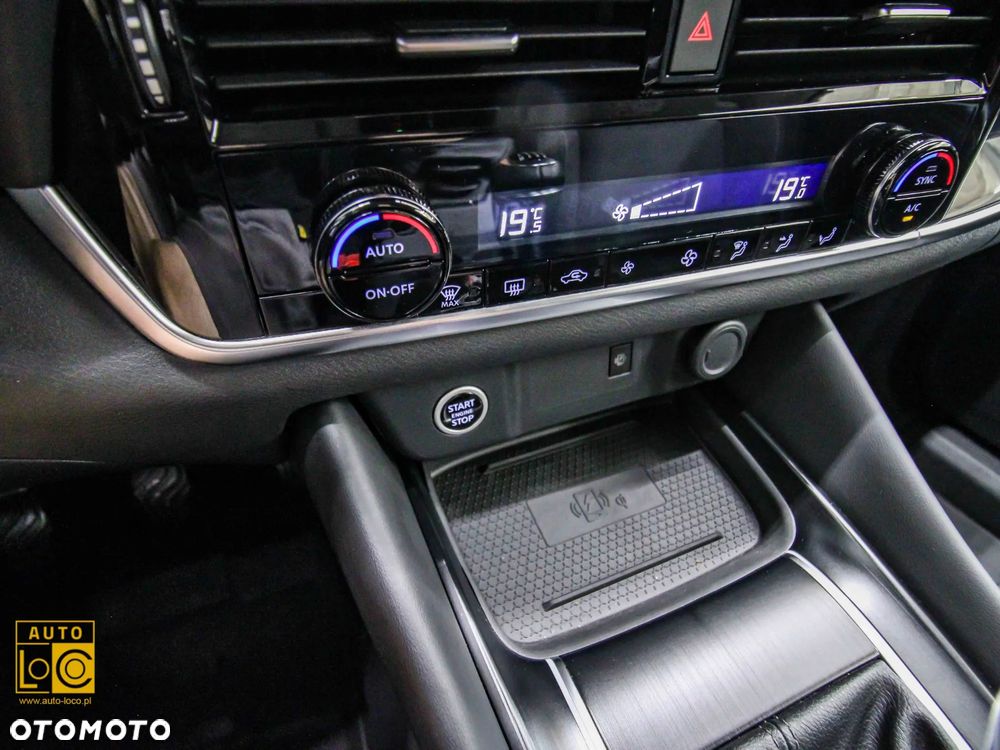 Nissan Qashqai 1.3 DIG-T N-Connecta - 27