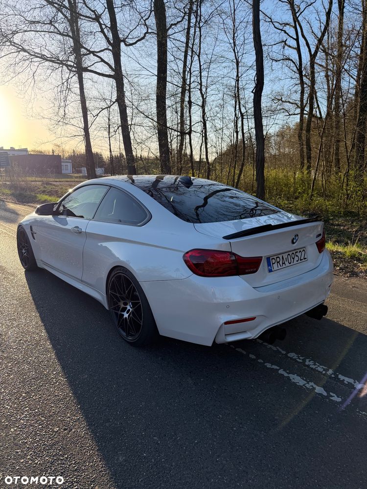 BMW M4 - 4