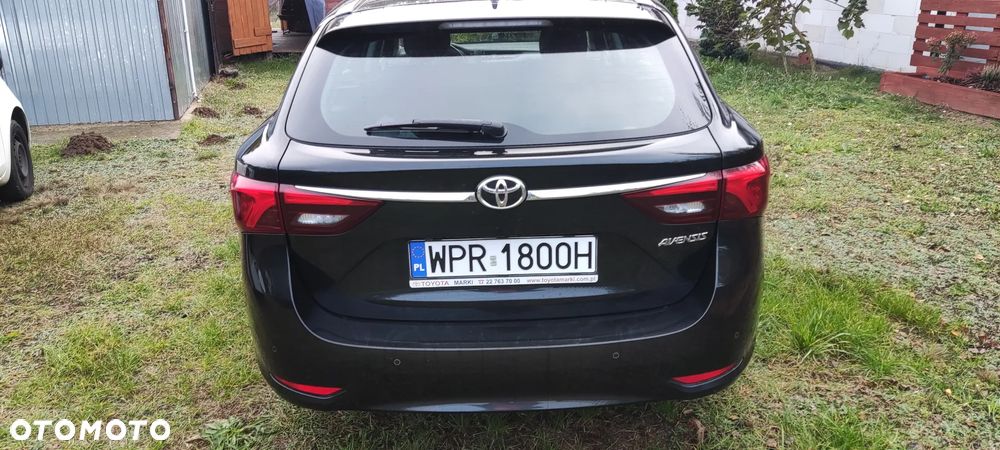 Toyota Avensis 1.8 Premium MS - 3