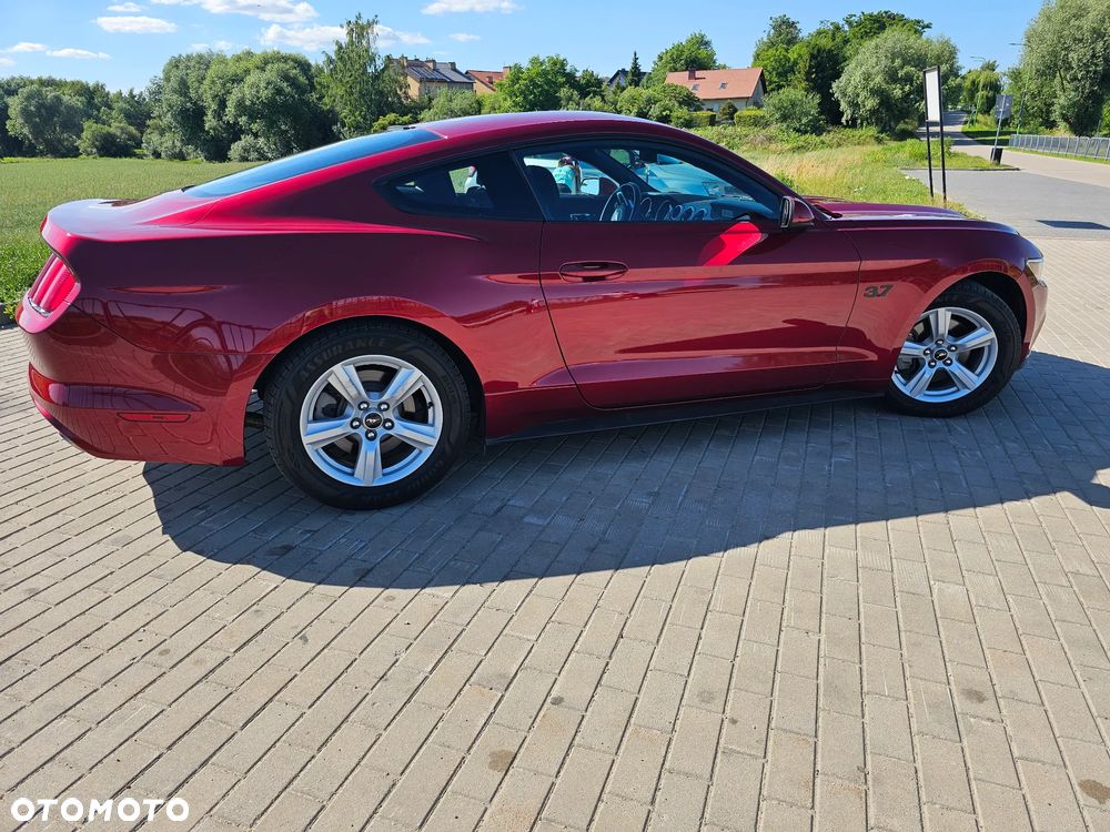 Ford Mustang 3.7 V6 - 8
