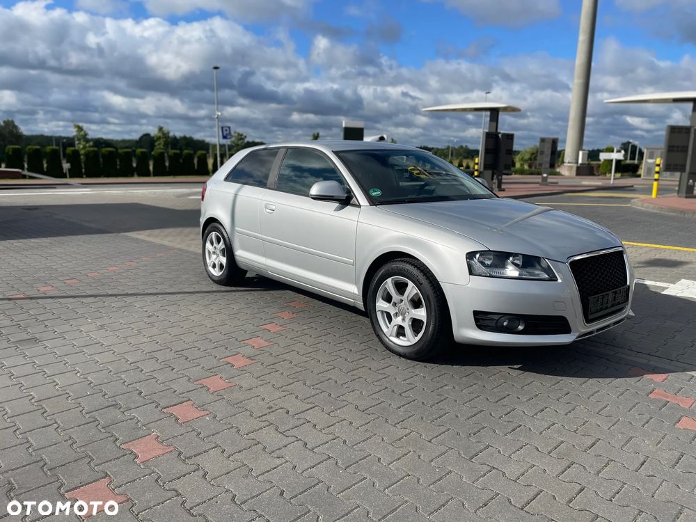Audi A3 3-drzwiowe 1.6 Ambition - 7