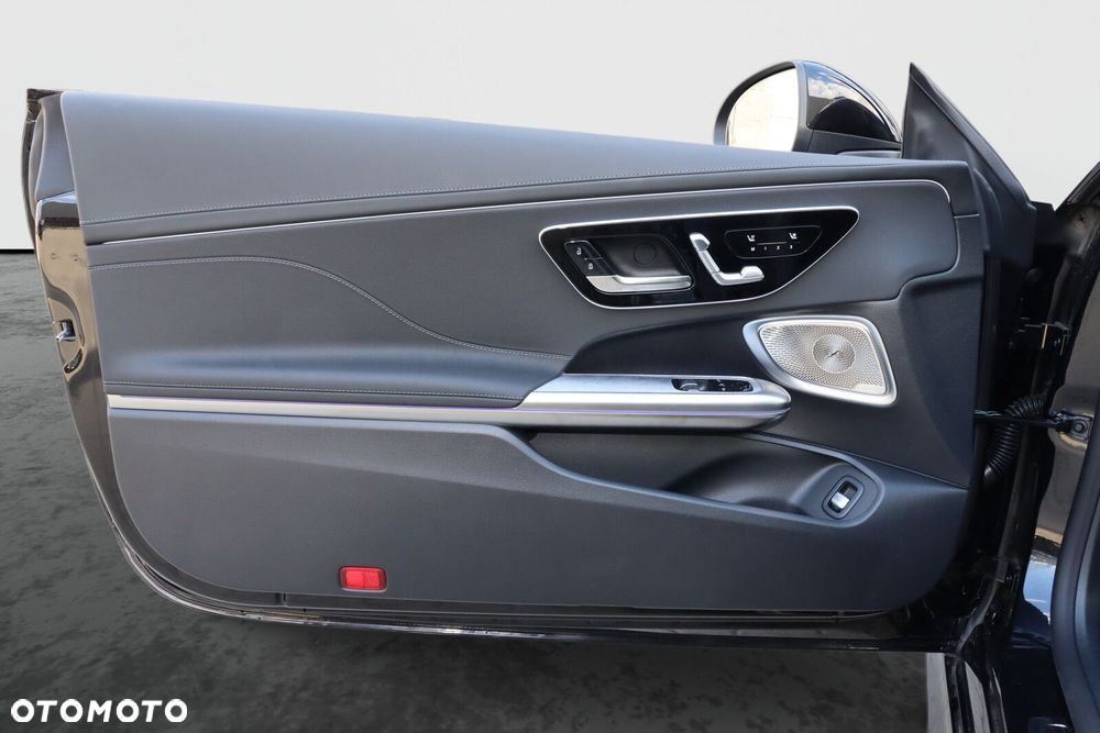 Mercedes-Benz CLE 300 mHEV 4-Matic AMG Line - 8