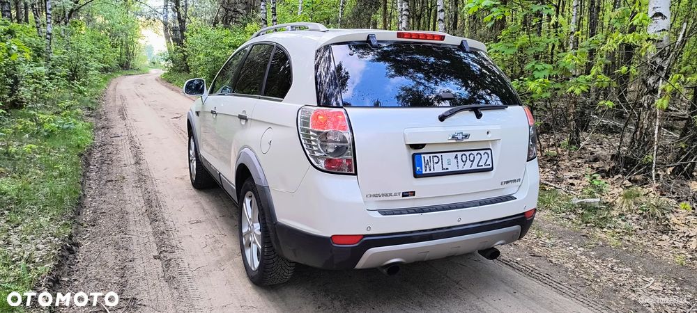 Chevrolet Captiva 2.2 D LTZ - 10