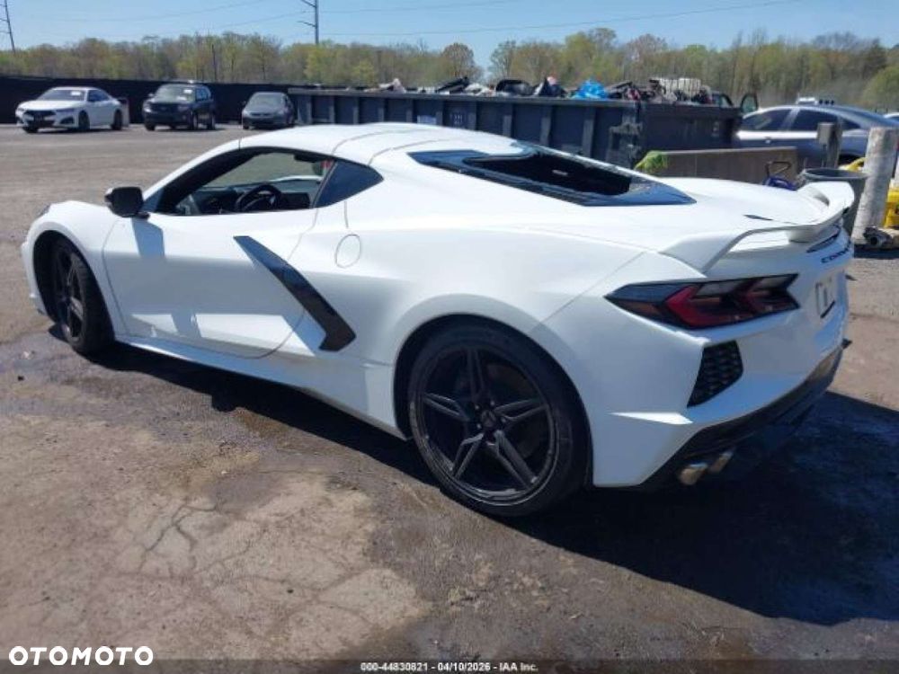 Chevrolet Corvette - 2