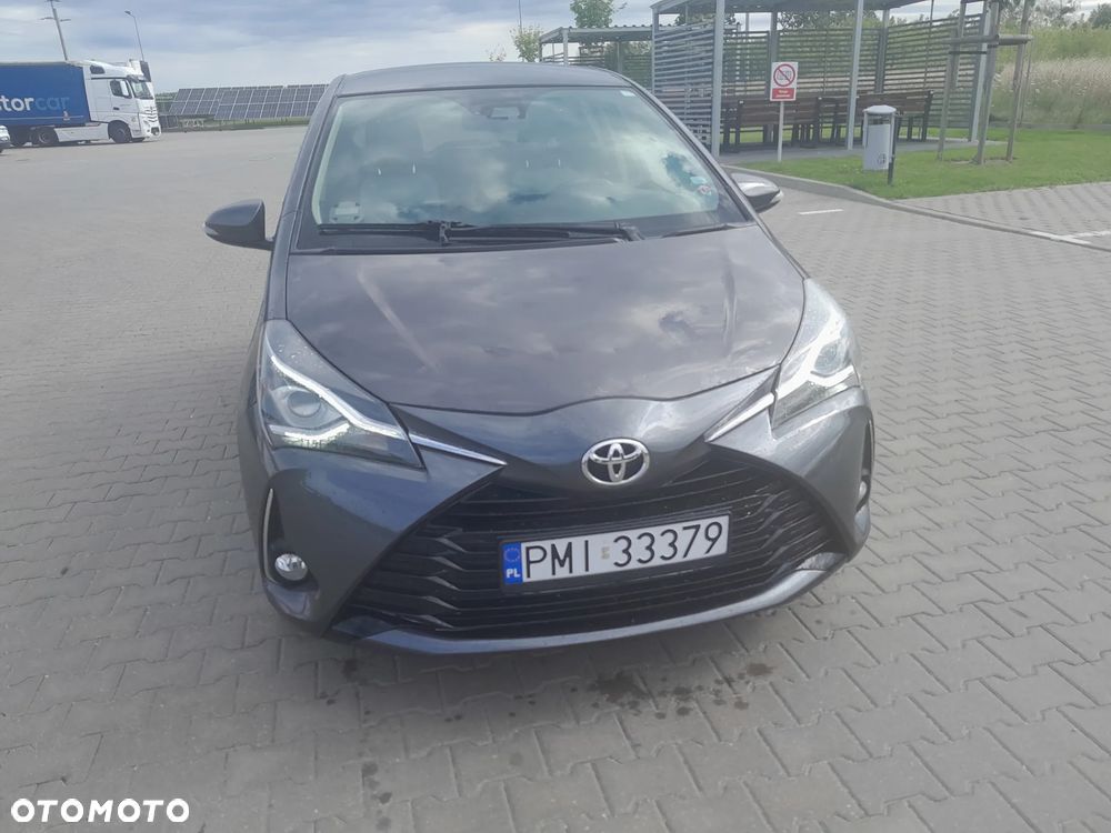 Toyota Yaris - 1