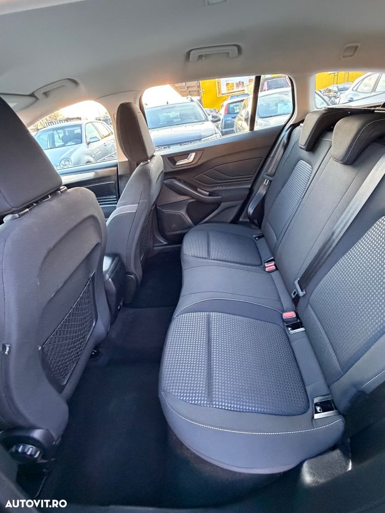 Ford Focus 1.5 TDCi DPF Start-Stopp-System Aut. Business - 10