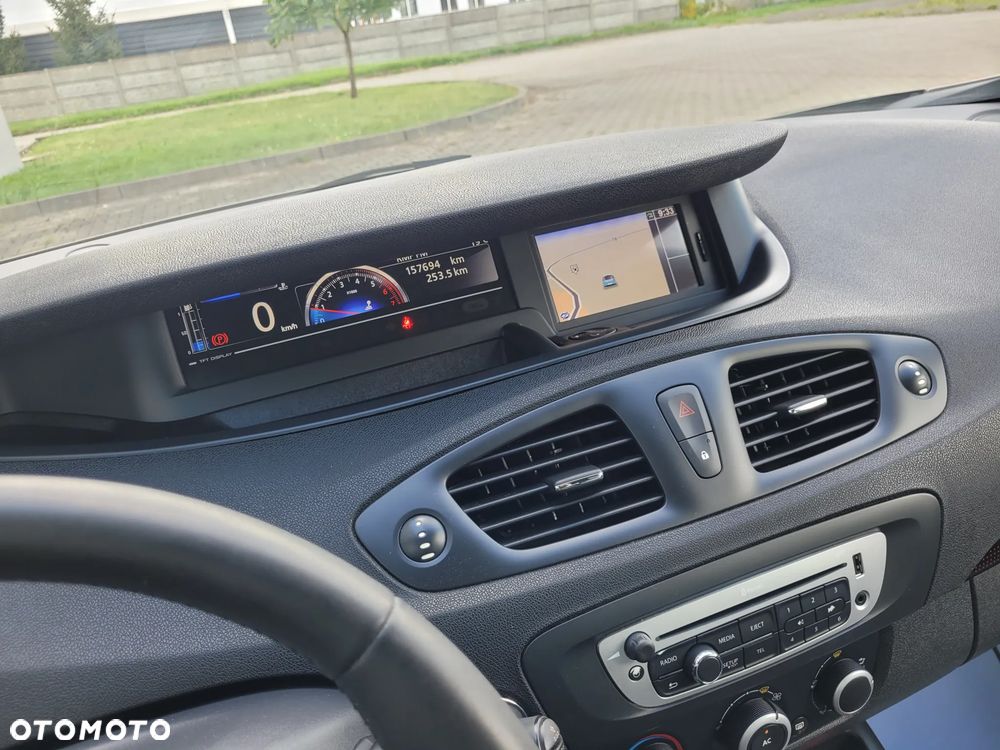 Renault Scenic 1.6 16V 110 TomTom Edition - 24
