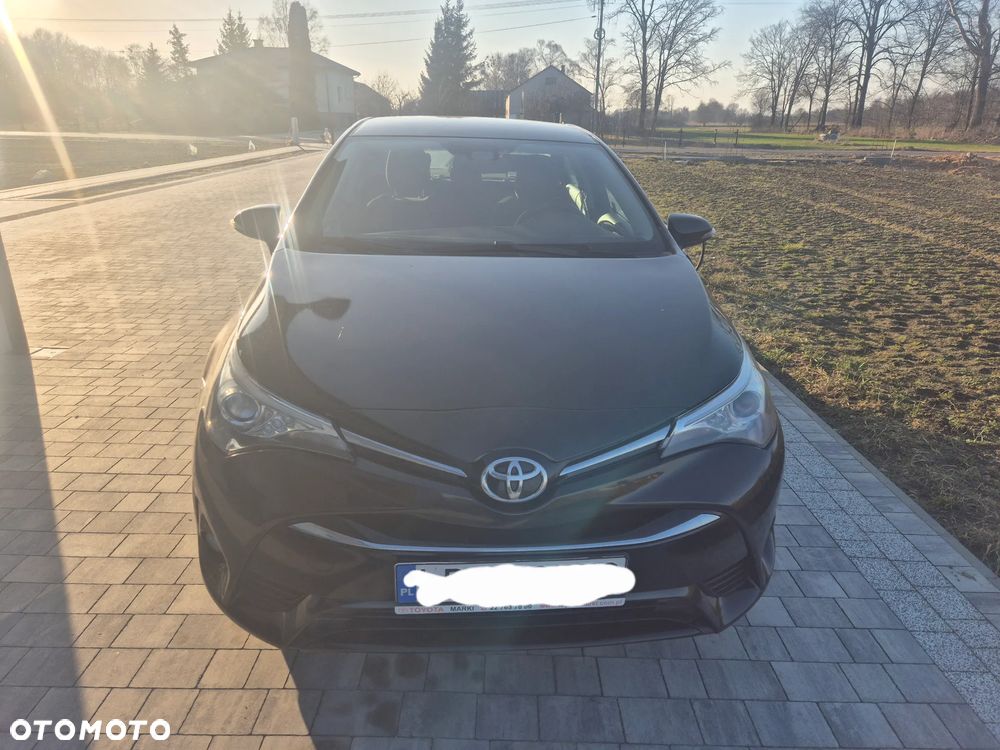 Toyota Avensis 1.8 Premium - 10
