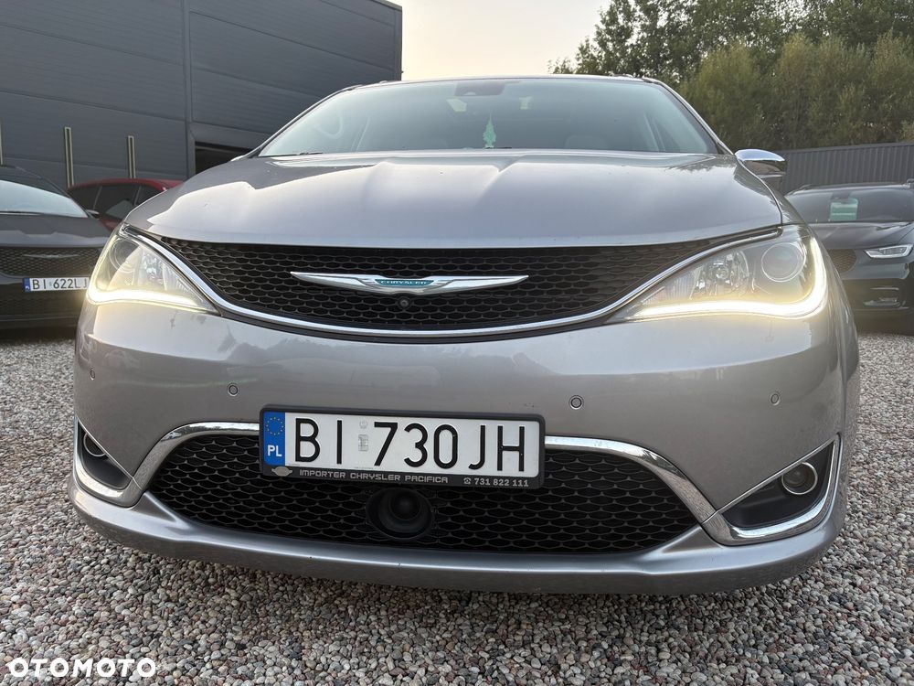 Chrysler Pacifica - 9