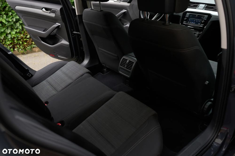 Volkswagen Passat 1.5 TSI EVO Comfortline DSG - 12