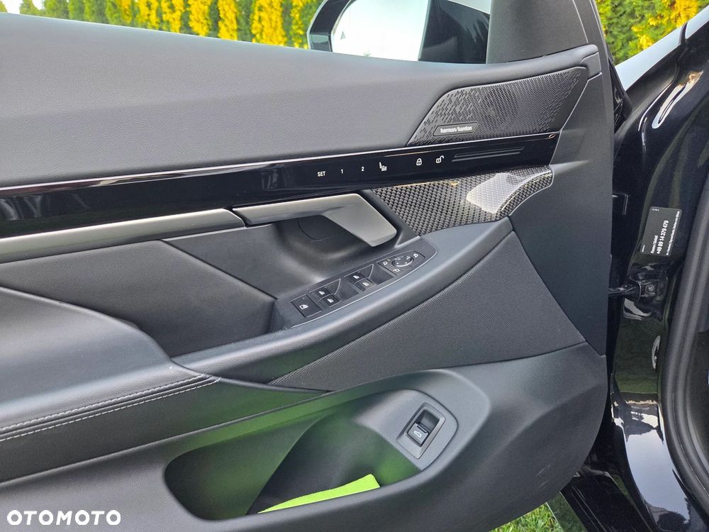 BMW Seria 5 520d xDrive - 32