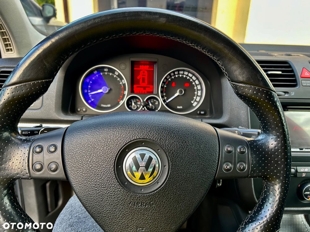 Volkswagen Golf R32 4Motion DSG - 6
