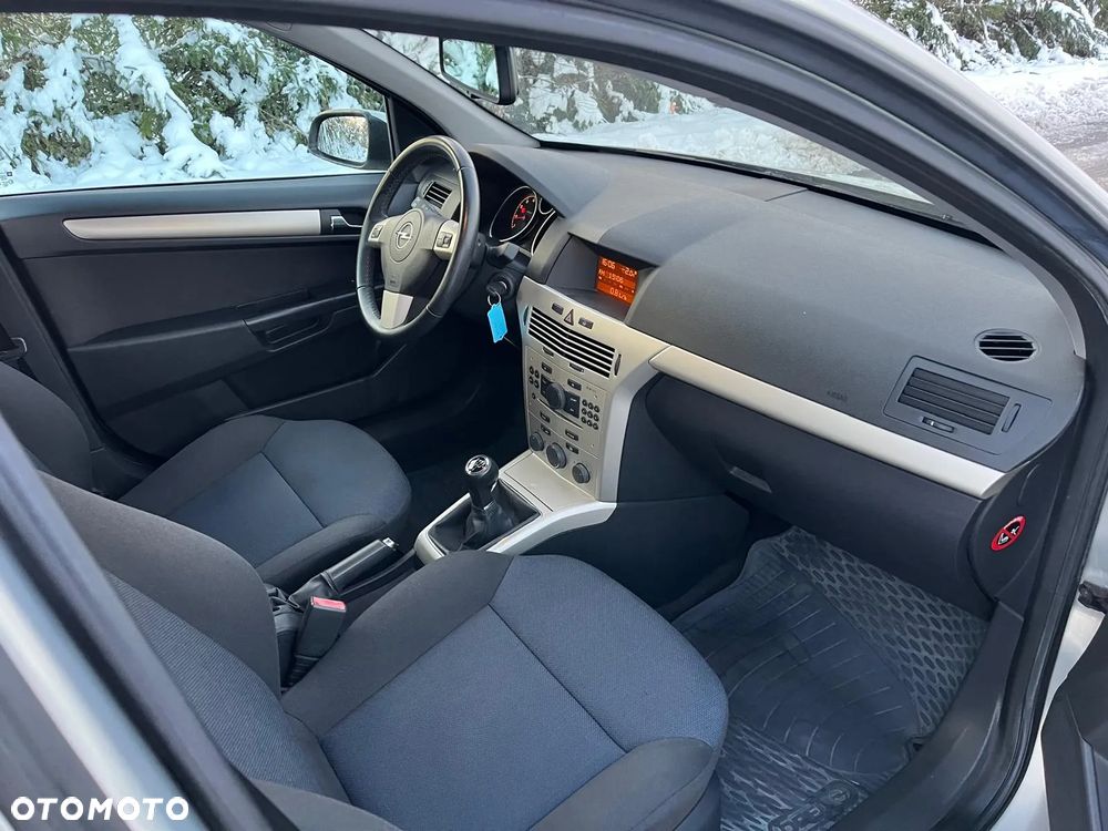 Opel Astra 1.6 Innovation - 10