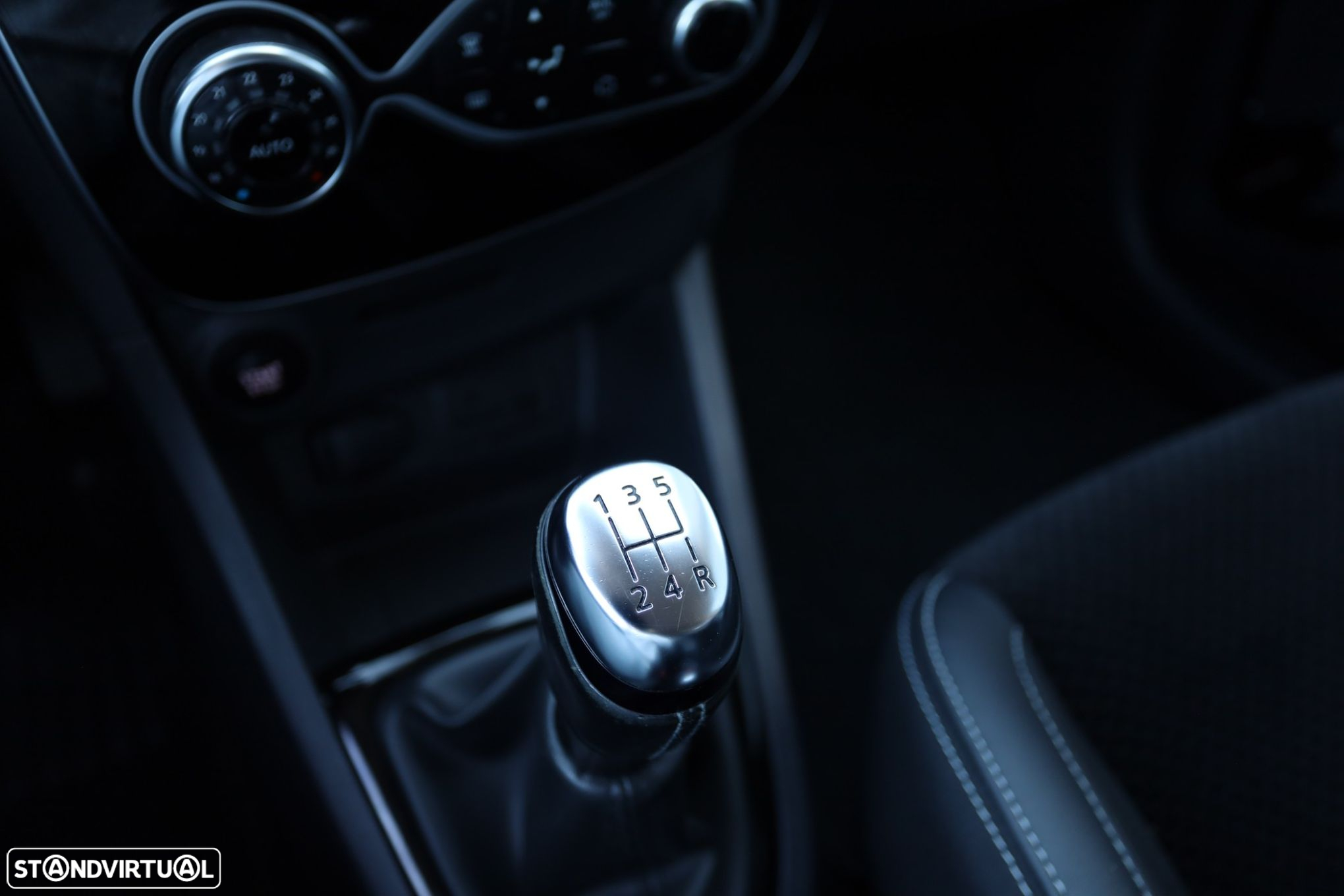 Renault Clio Sport Tourer 1.5 dCi Luxe - 9