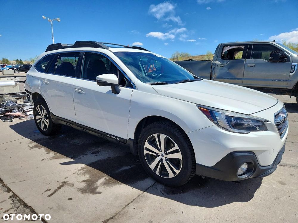 Subaru Outback - 3