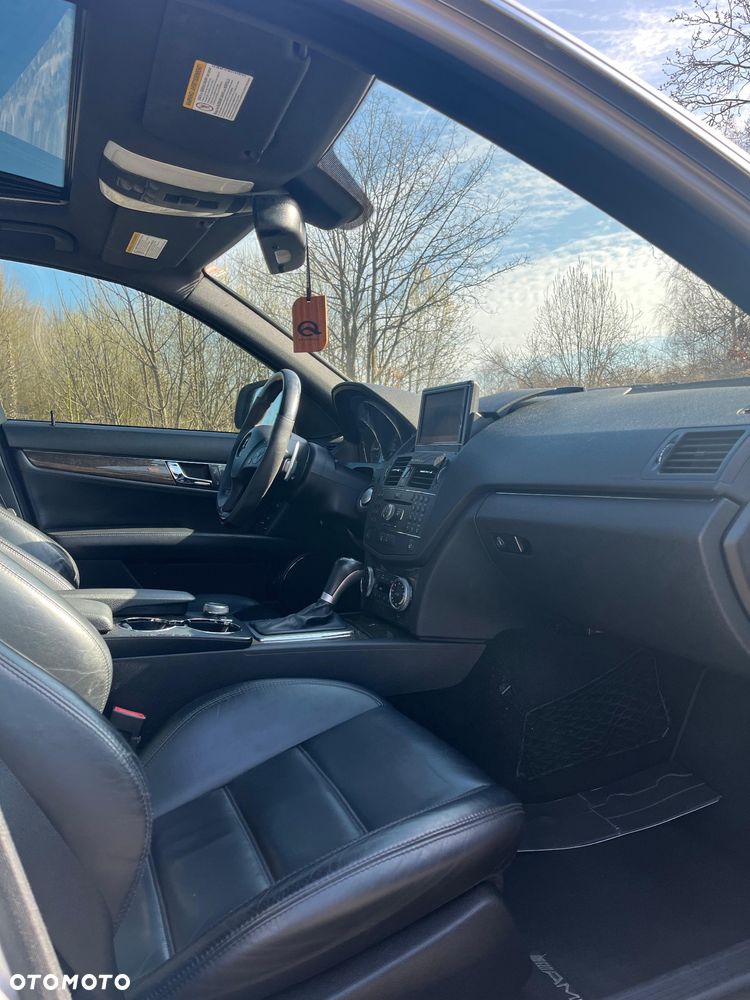 Mercedes-Benz Klasa C 63 AMG 7G-TRONIC - 11