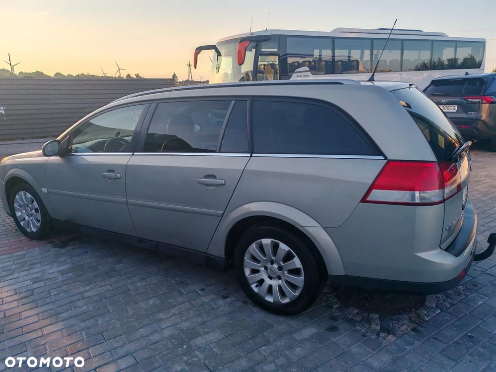 Opel Vectra 1.9 CDTI Cosmo - 5