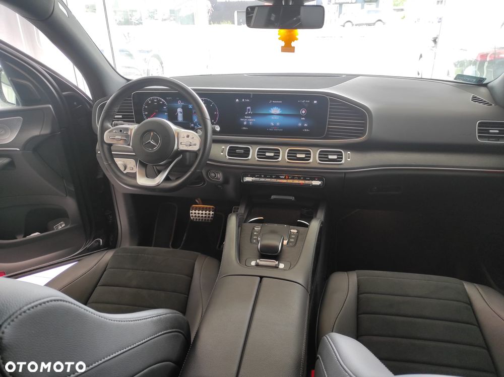Mercedes-Benz GLE - 12