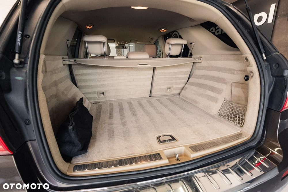 Mercedes-Benz ML 350 BlueTec 4-Matic - 36