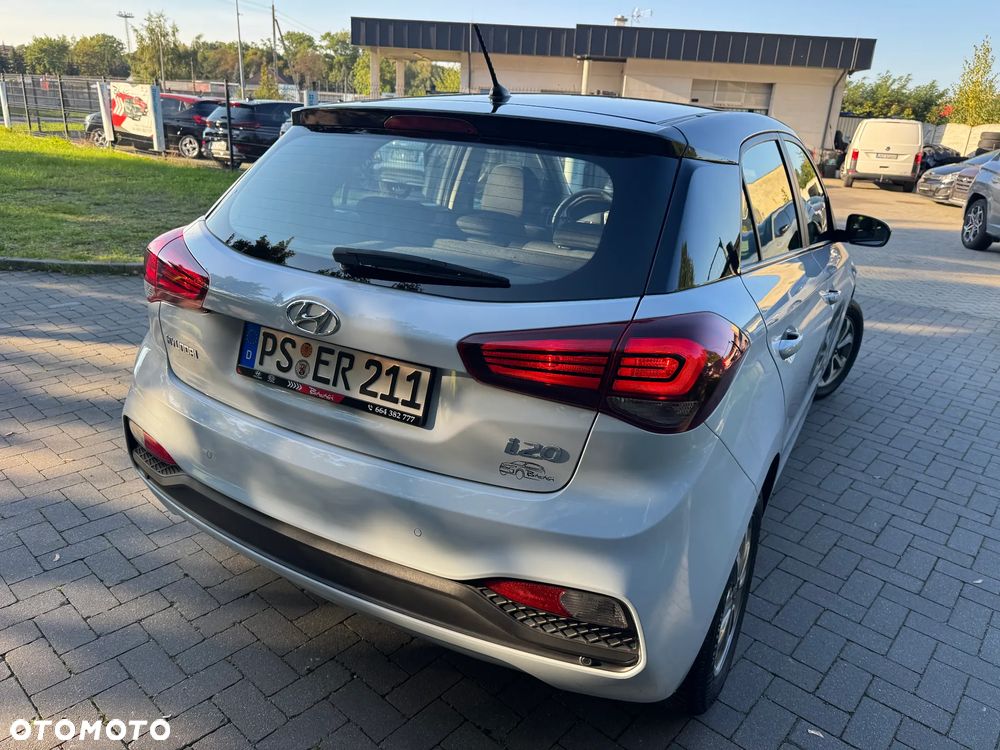 Hyundai i20 - 15