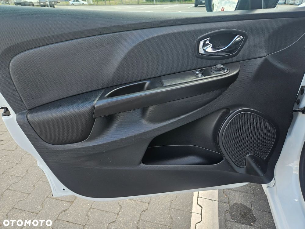 Renault Clio Energy TCe 90 Business - 31