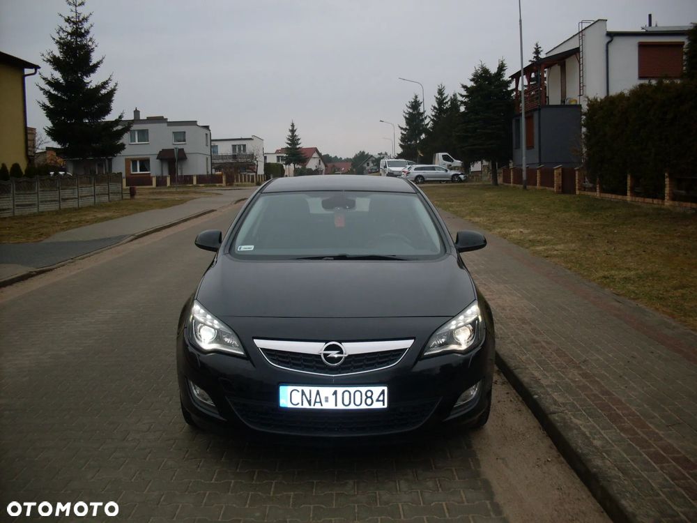 Opel Astra 1.4 Turbo Color Edition - 1