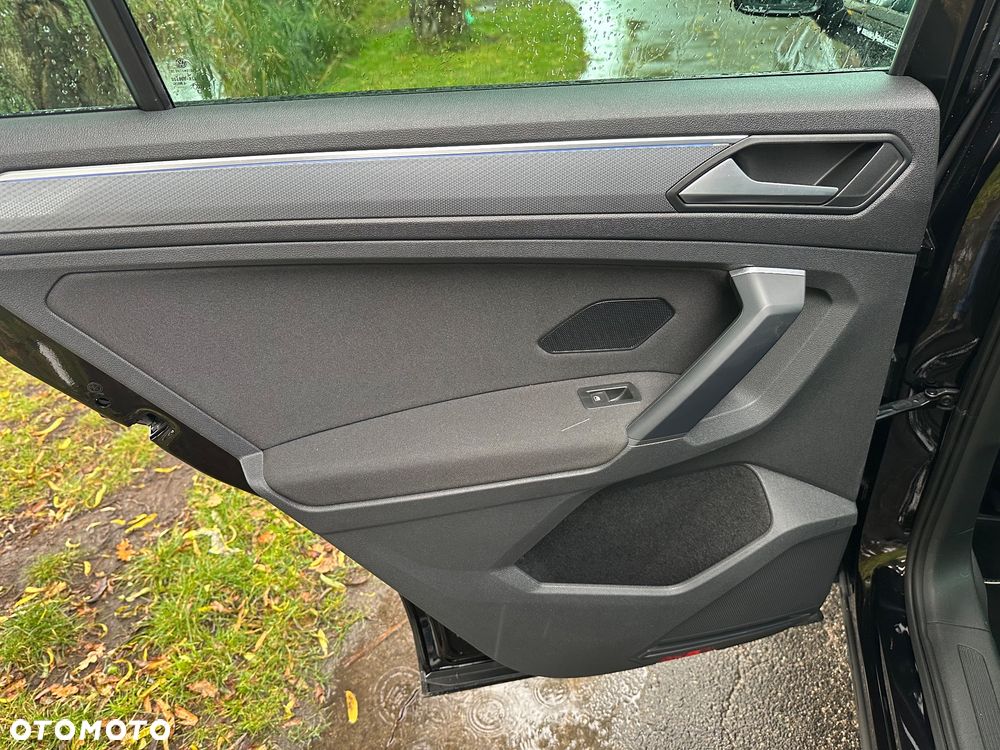 Volkswagen Tiguan - 16