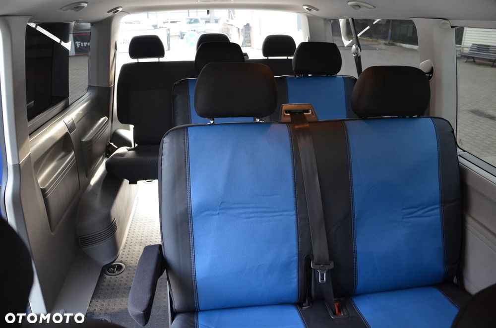 Volkswagen Caravelle - 10