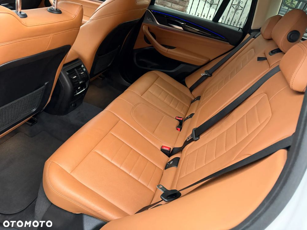 BMW X3 xDrive20d xLine - 32