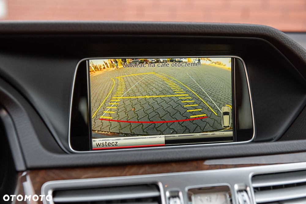 Mercedes-Benz Klasa E 350 BlueTEC 4Matic 7G-TRONIC Avantgarde - 23