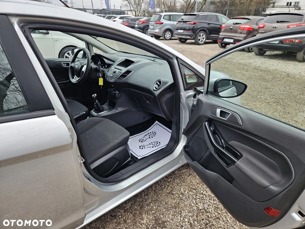 Ford Fiesta 1.25 Trend - 23